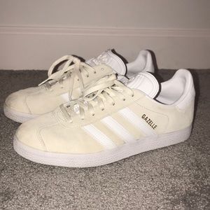 women’s adidas sneakers